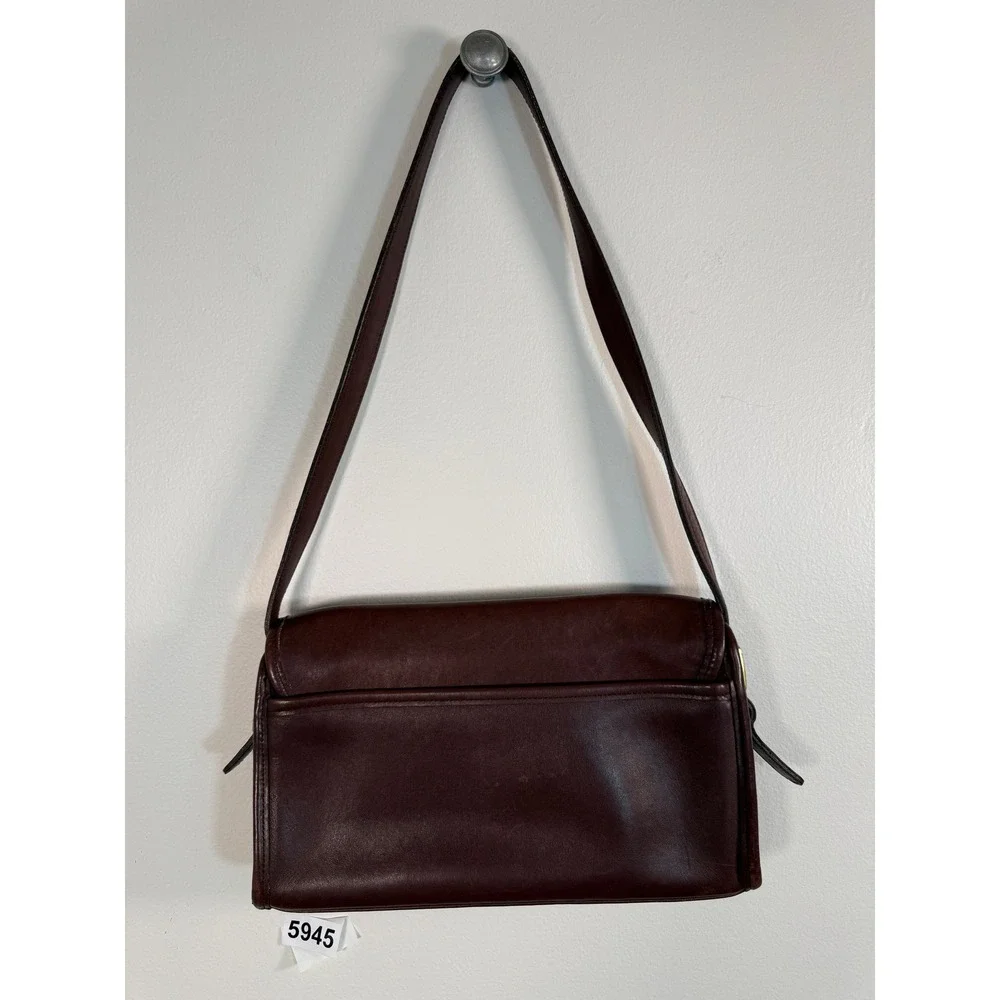 Vintage Coach Mahogany Leather Shoulder Bag Made USA 90s Flap Handbag B9D 9072